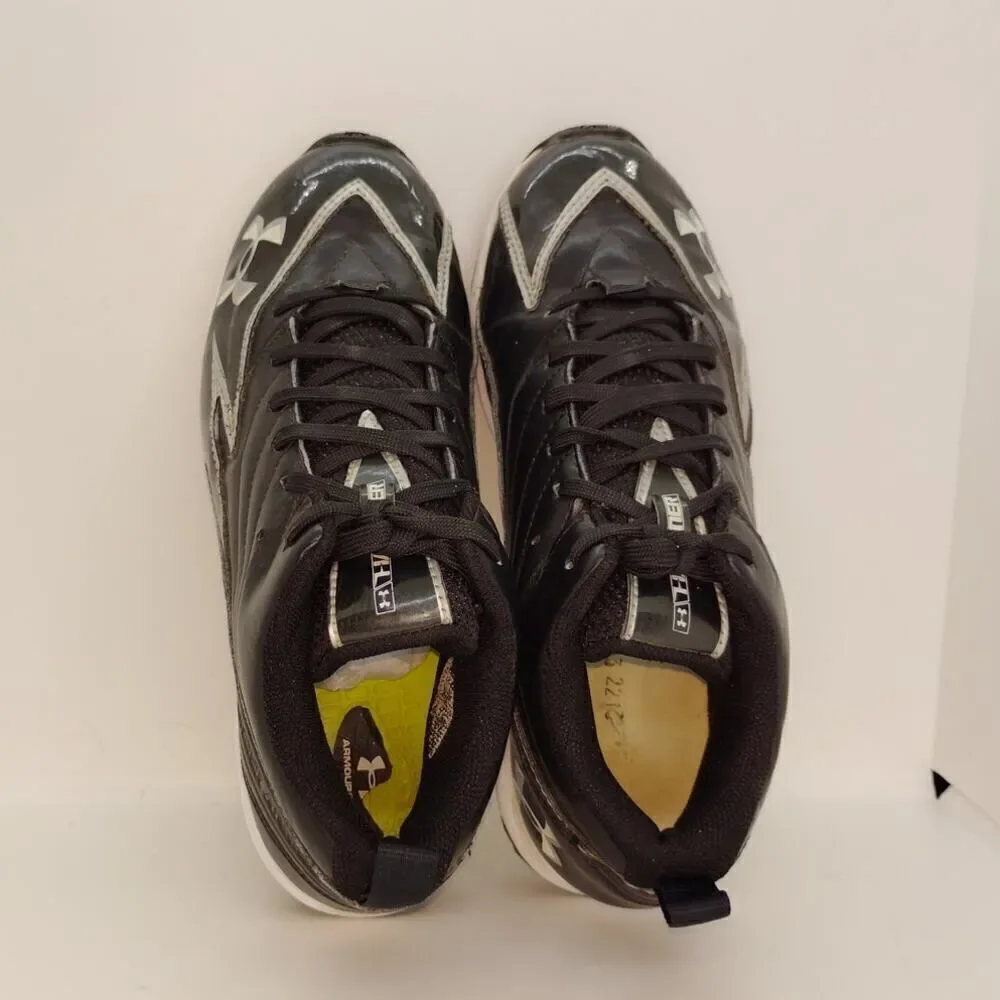 Under Armour Hammer Boys Pre-owned Black & White Sports Cleats - sz. 6Y